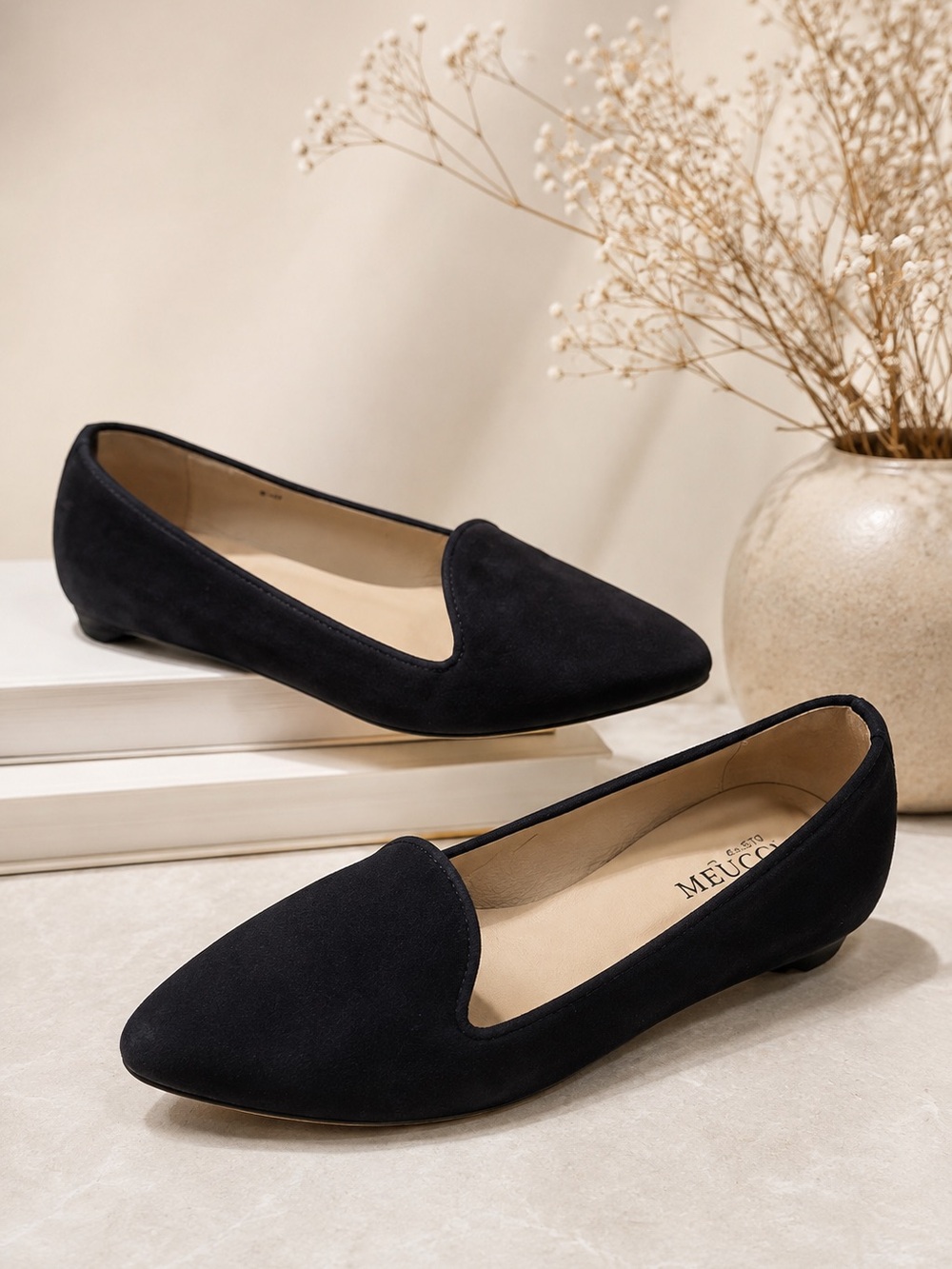 Sesto Meucci Black Suede Low Heel Slip On Almond Toe Flats 9N Made in Spain